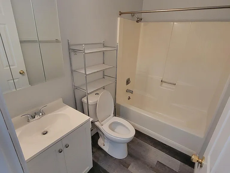 1017 Saint Anne St #103 — Photo 10
