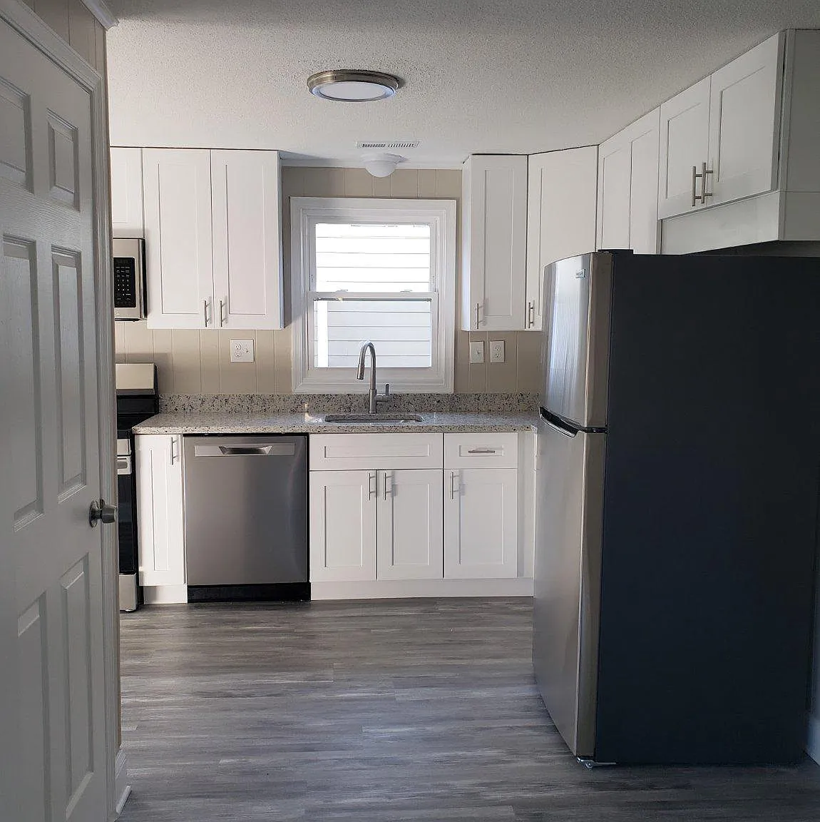 2 bed, 2.0 bath, 1520 sqft, $2,995 — Photo 4