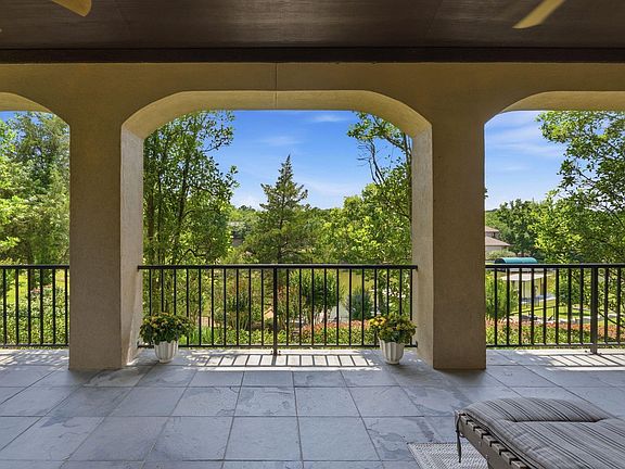 5th image of 17811 S Blue Heron Cir