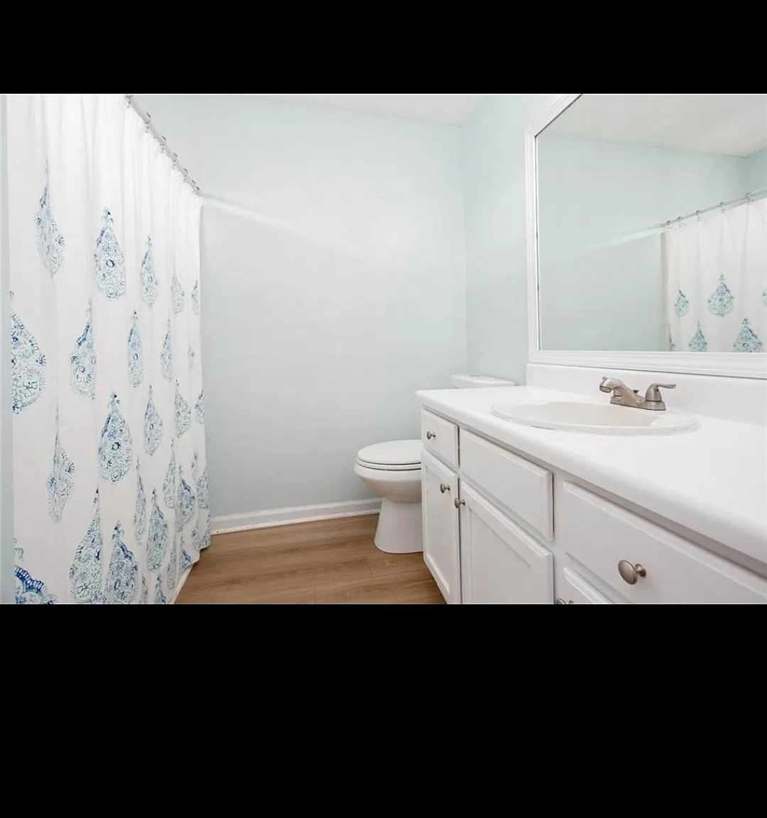 2 bed, 2.5 bath, 1350 sqft, $2,000 — Photo 1