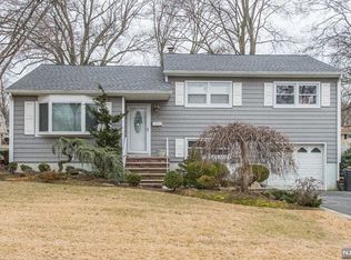27 Granger Rd, Emerson, NJ 07630