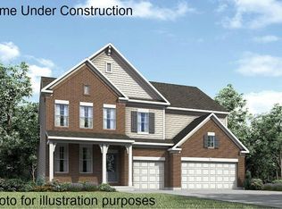 8779 Mottl Reserve Dr, Sagamore Hills, OH 44067
