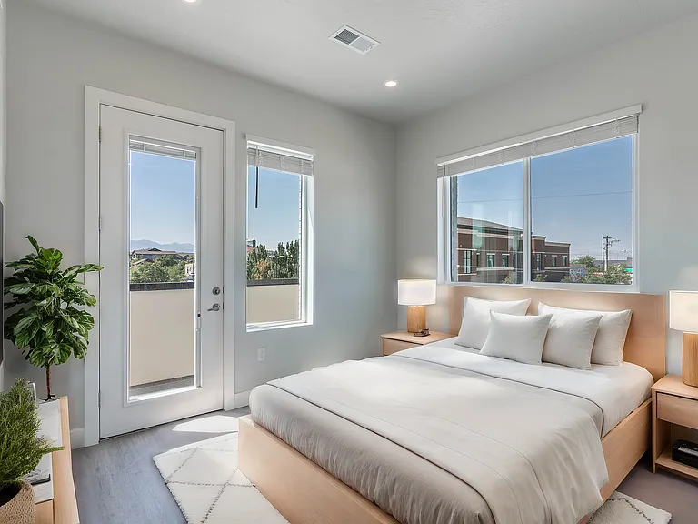 Virtual Staging AI - 201-9 - August 5, 2024 14_41