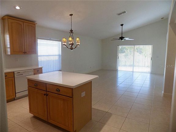 4th image of 250 Arbor Woods Cir