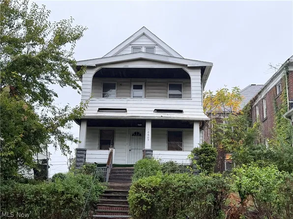 10609 Lamontier Ave, Cleveland, OH 44104