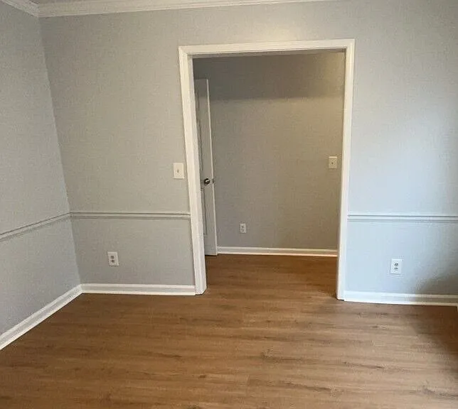 169 Walter Way — Photo 3