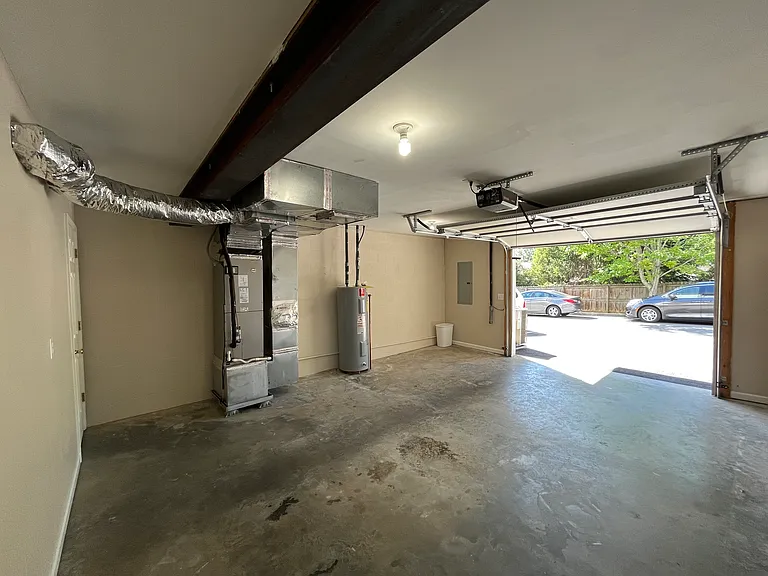 1120 Skyline Dr #5 — Photo 22