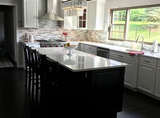 727 Yorkshire Rd, Allentown, PA 18103