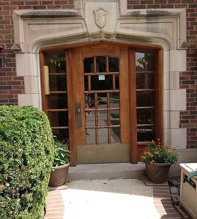 3rd image of 814 S Maple Ave APT 1N