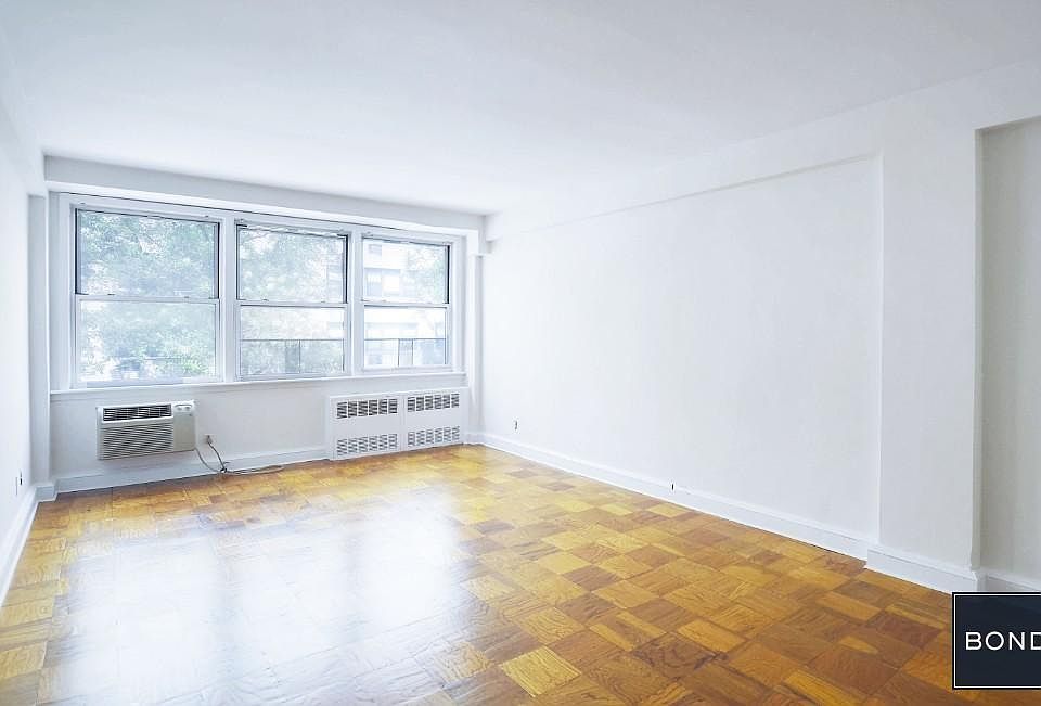 1st image of 204 E 77th St APT 4D