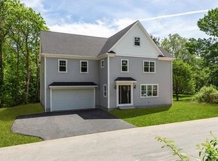 21 Pearl St, Holliston, MA 01746