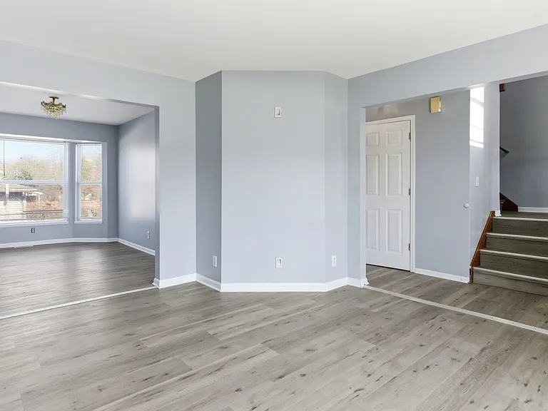 1824 Country Hills Dr #B — Photo 4