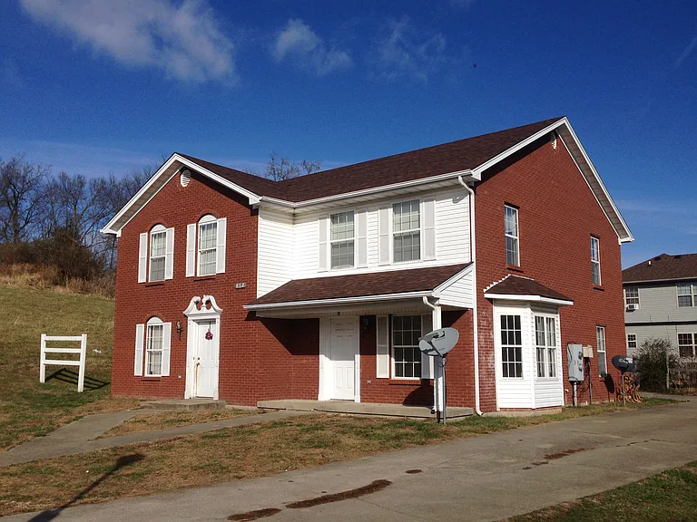 812 Barry Ct #1 — Photo 1