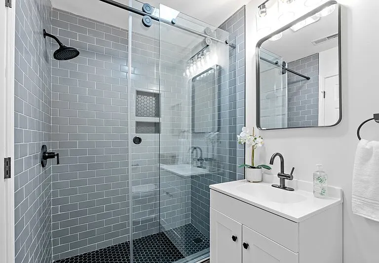 28 Douglas Dr — Photo 21