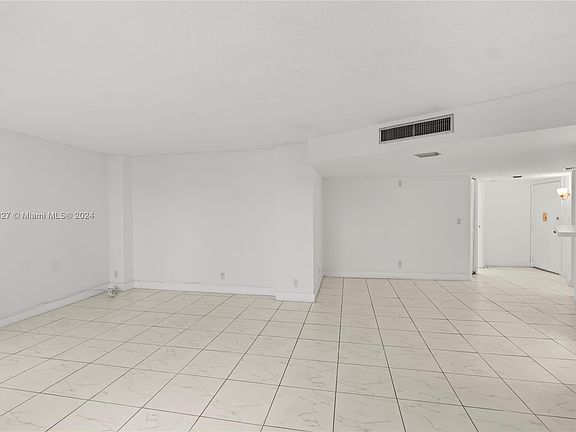 2nd image of 20500 W Country Club Dr APT 202