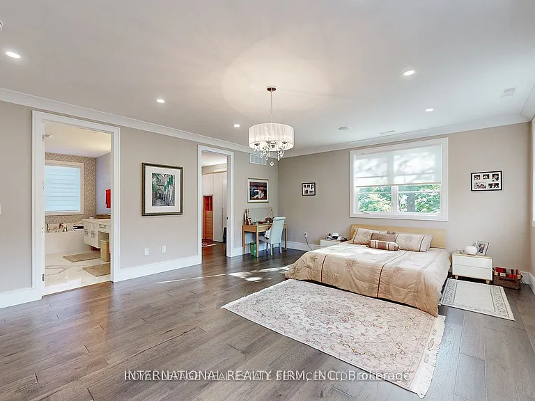 1286 Cambridge Dr — Photo 14