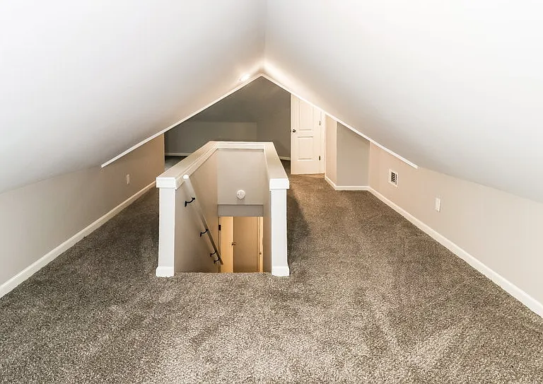7584 Greenbrook Pkwy — Photo 9
