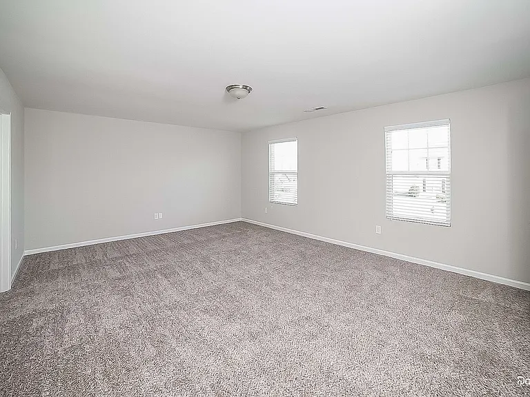 391 Shady Grove Ct — Photo 8