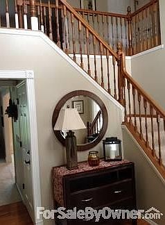 3rd image of 924 Forder Glen Ct