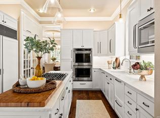 2 CHATSWORTH WAY, San Antonio, TX 78209