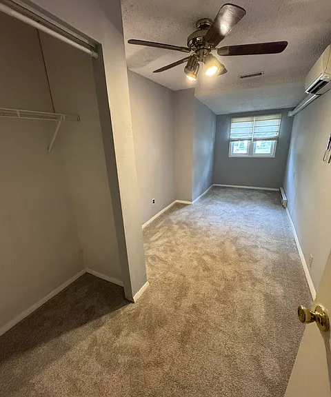 1464 Colony Rd — Photo 10