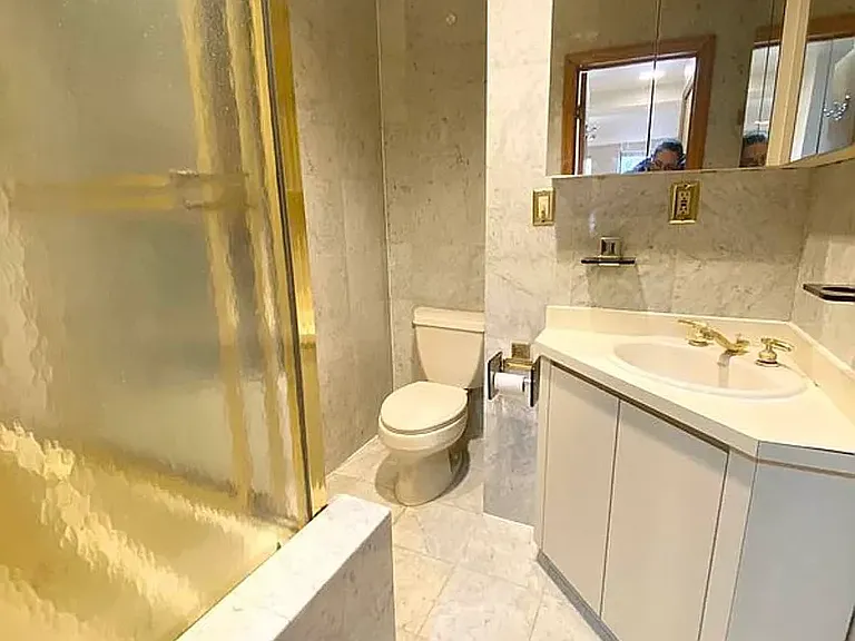 405 E 69th St #5CC — Photo 4