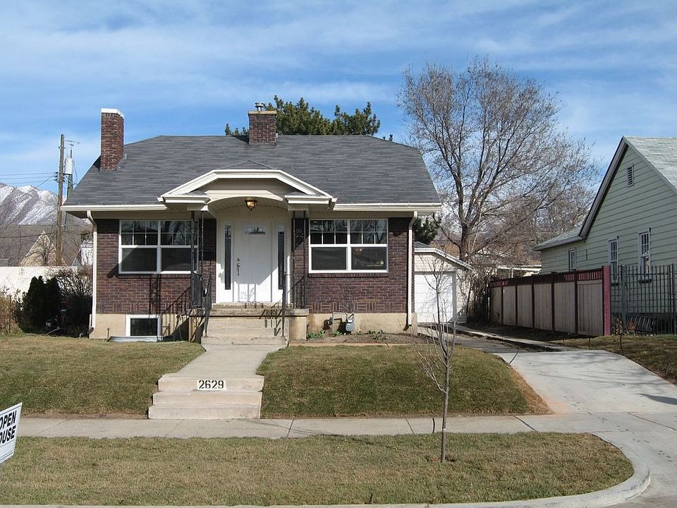 1st image of 2629 S Dearborn St