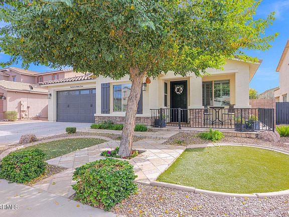 3rd image of 2693 E LODGEPOLE Drive