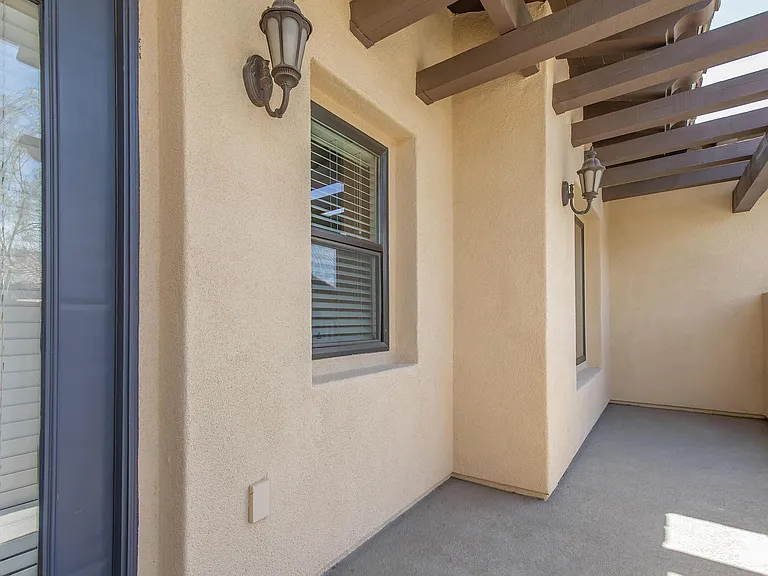 Vineyards at Palm Desert Apartment Homes — Photo 98