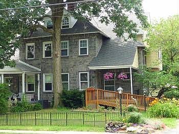 2nd image of 54 E Stewart Ave