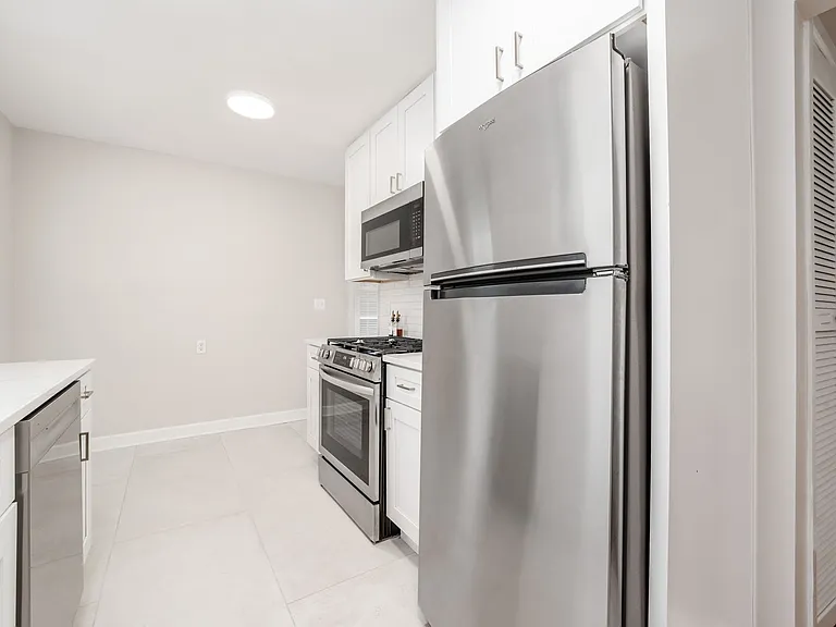 884 S Chesterfield Rd — Photo 17