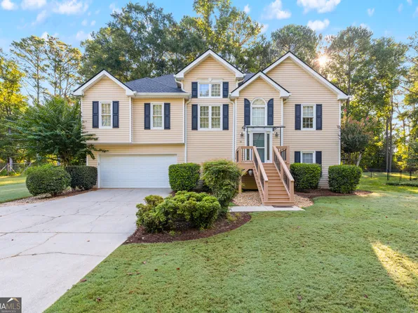 54 Wooddale Ln, Carrollton, GA 30117