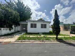 430 Calle, Carolina, PR 00982