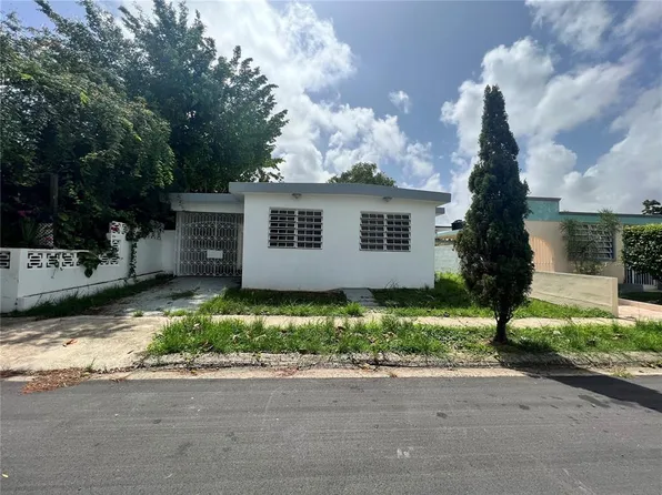 430 Calle, Carolina, PR 00982