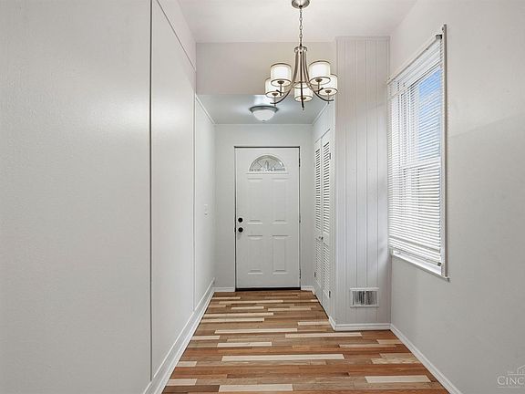 5th image of 4294 Mayhew Ave