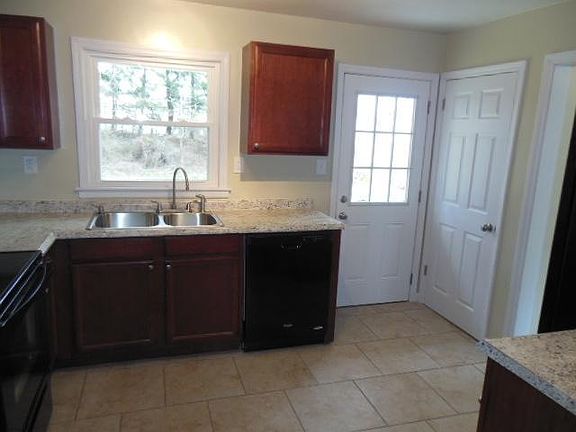 5th image of 3053 Ferncliff Ave NW