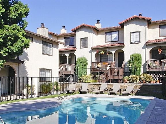 2nd image of 2261 Anna Dr