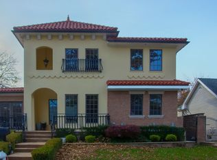 73-56 196th Pl, Fresh Meadows, NY 11366