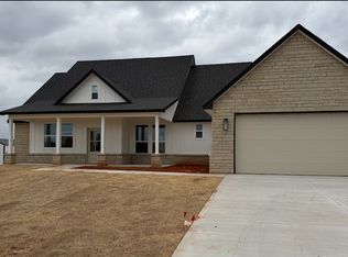 2098 Kaylee Rd, Blanchard, OK 73010