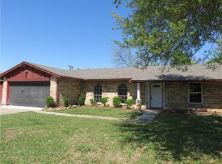 1600 Springbrook Dr, Mesquite, TX 75149