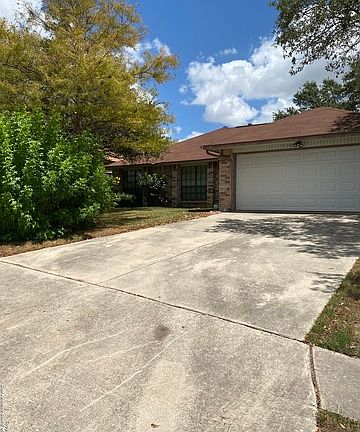 2nd image of 11704 Forest Holw