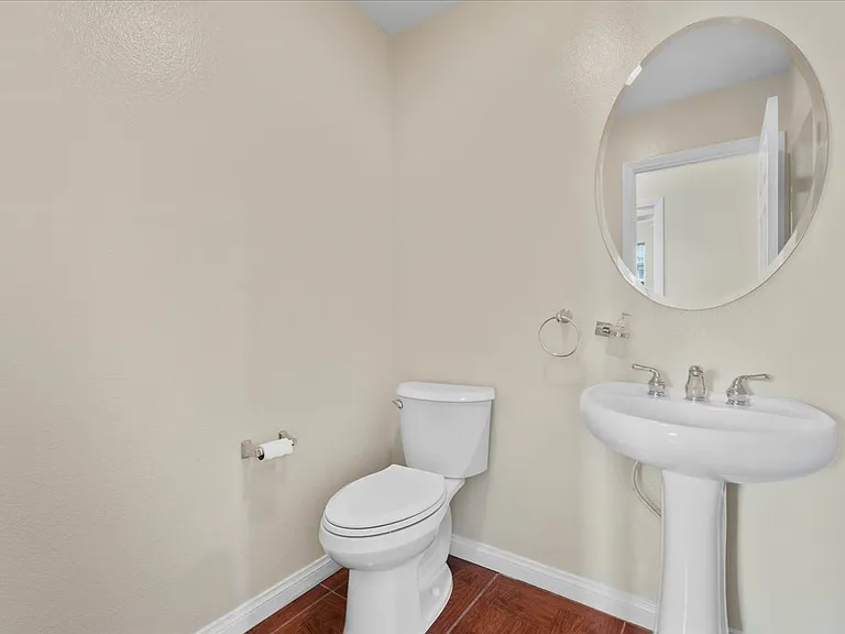 13564 Williamson Rd — Photo 18