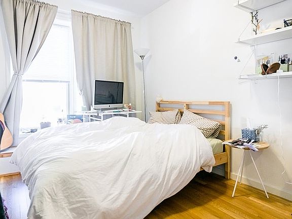 4th image of 261 Eckford St #3AA