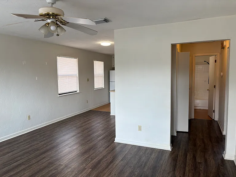 301 Dixie Dr #E2 — Photo 19