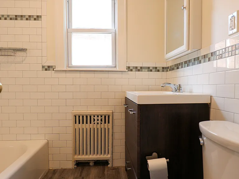 33 Wiltshire Rd #1 — Photo 5