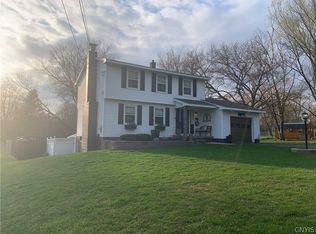 6881 Peck Rd, Syracuse, NY