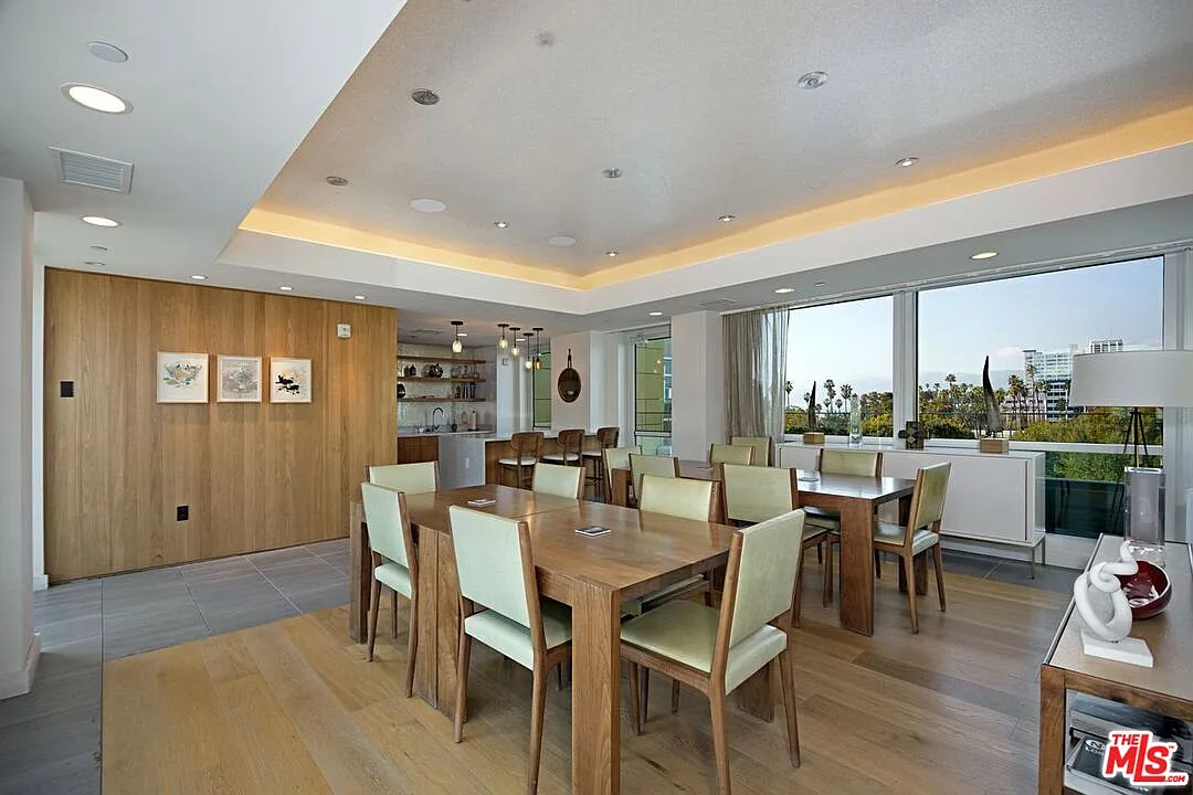 1 bed, 1.0 bath, 1000 sqft, $4,250 — Photo 1