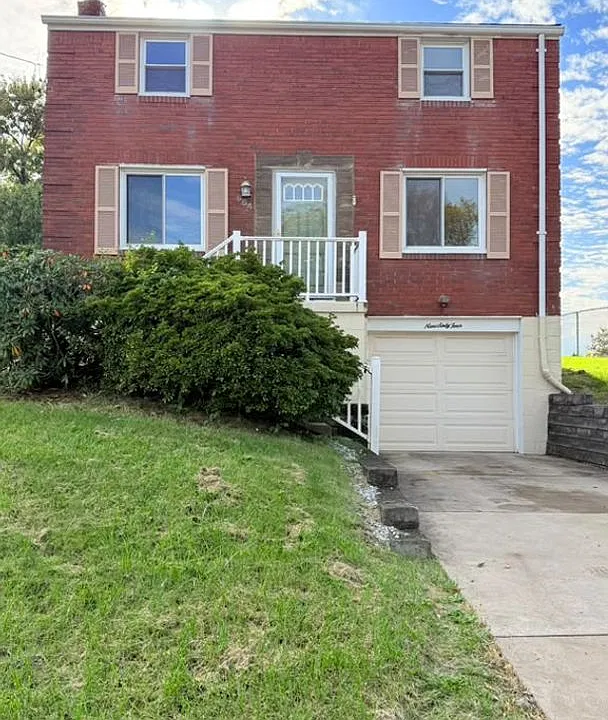 964 Elizabeth St