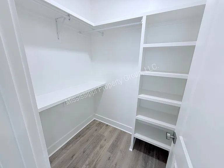 613 Miramar Ln — Photo 13