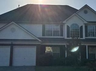 12103 N Hill Ct, Hampton, GA 30228